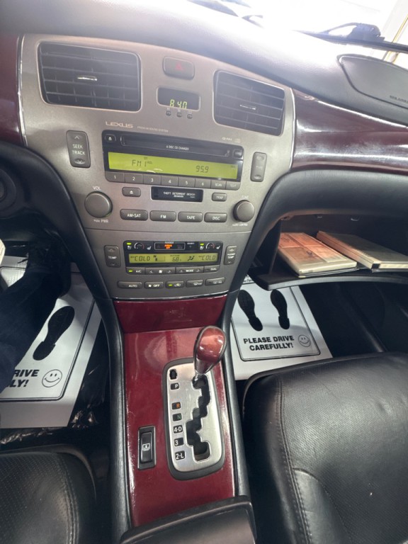 2005 Lexus ES Image 15