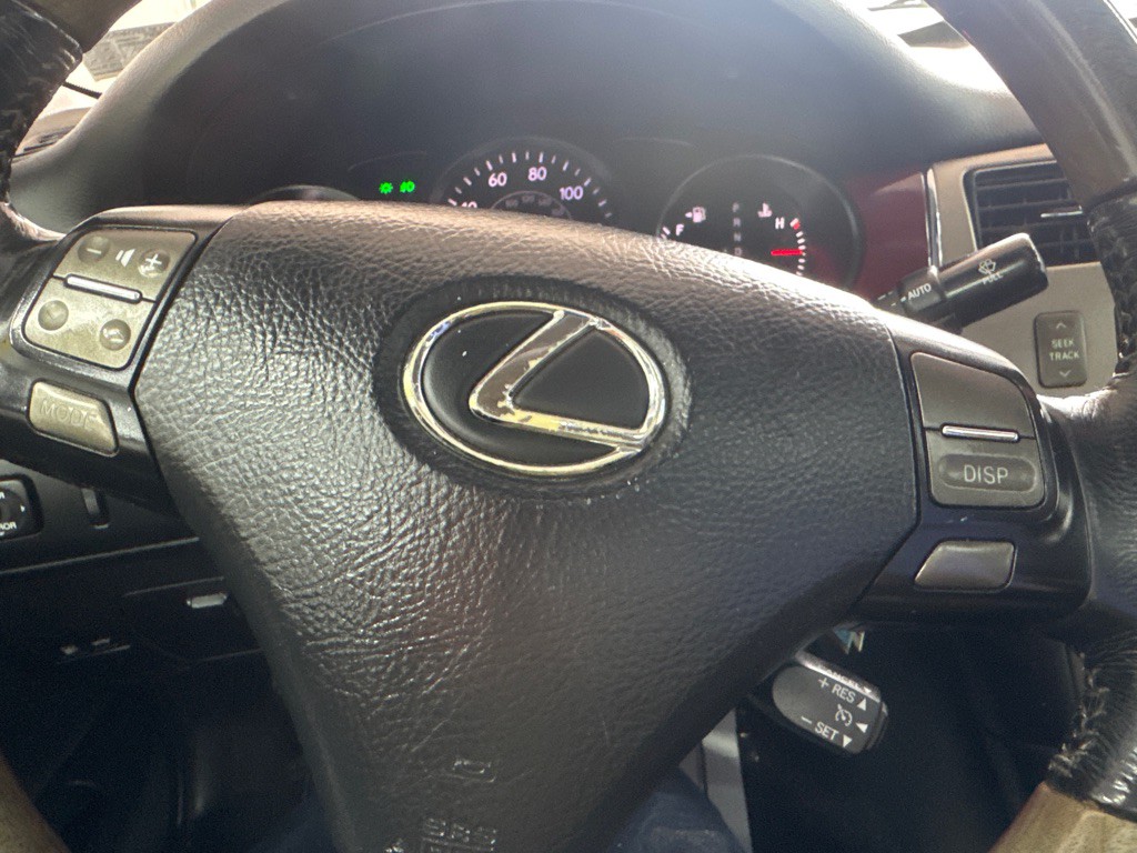 2005 Lexus ES Image 16