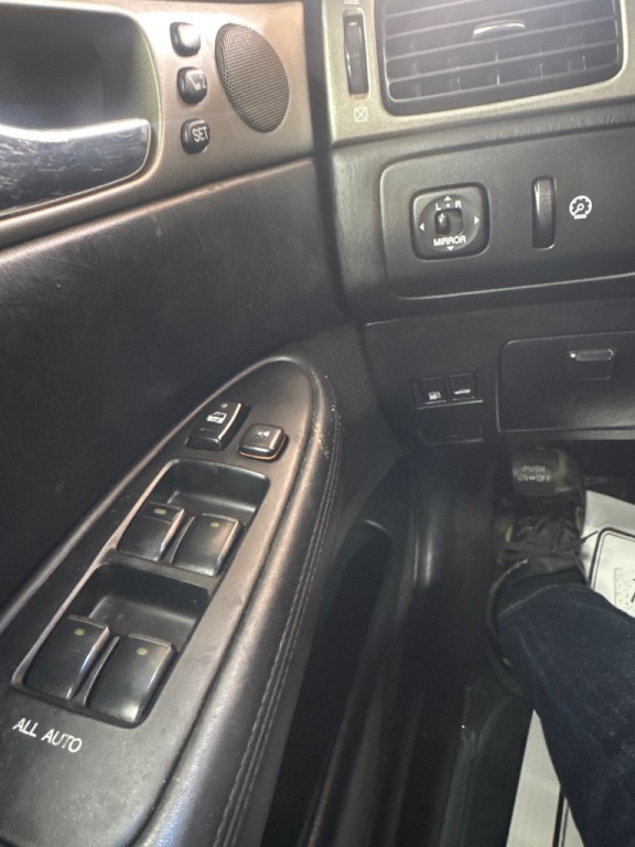 2005 Lexus ES Image 17