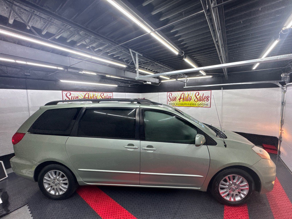 2008 Toyota Sienna Image 5