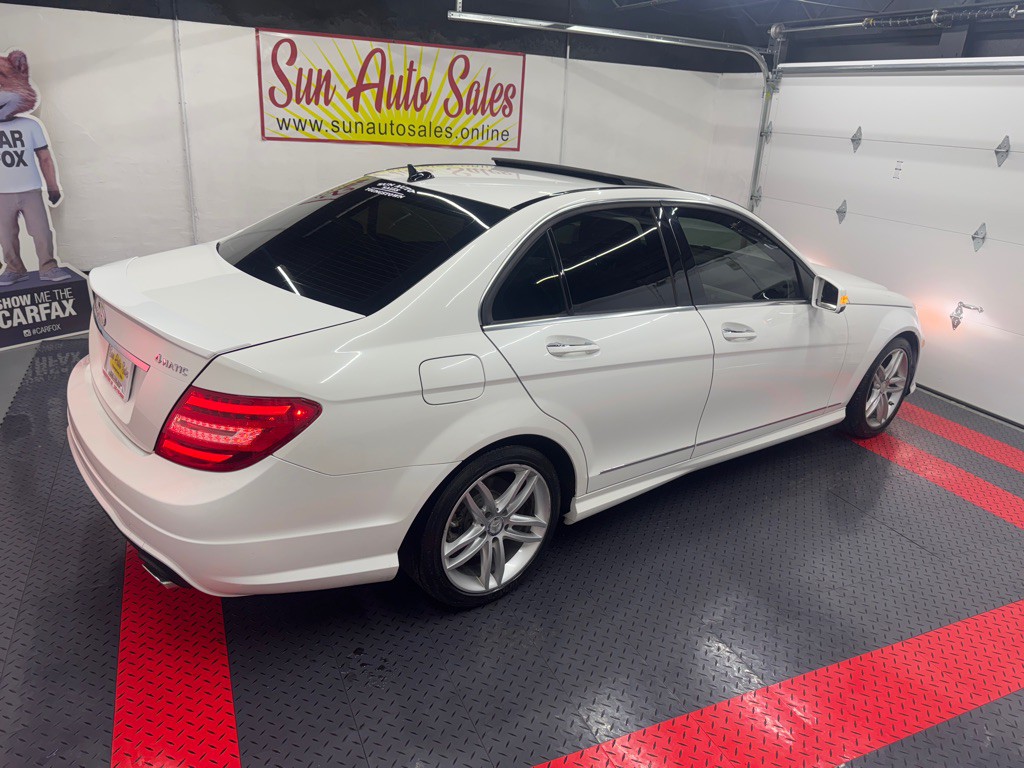 2013 Mercedes-Benz C-Class Image 6