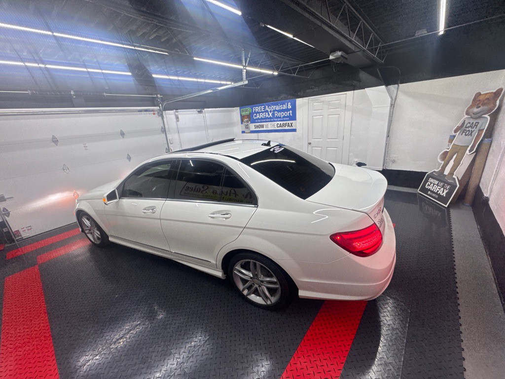 2013 Mercedes-Benz C-Class Image 8