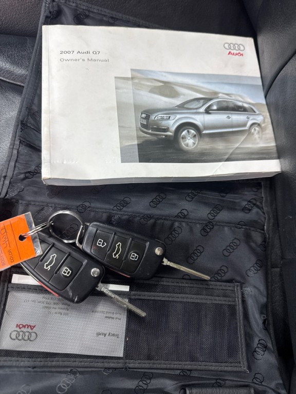 2007 Audi Q7 Image 11