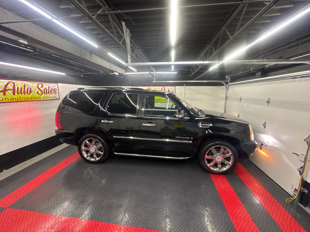 2007 Cadillac Escalade Image 6