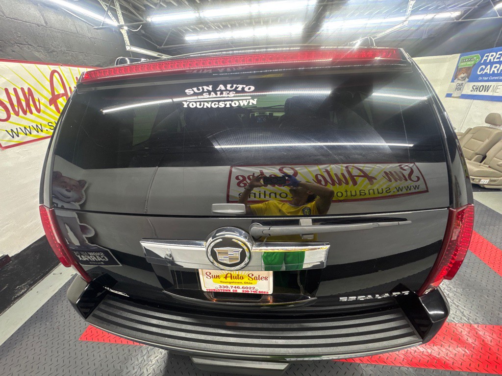 2007 Cadillac Escalade Image 8
