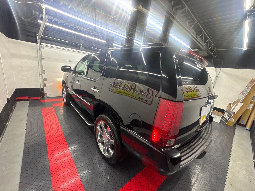 2007 Cadillac Escalade Image 12