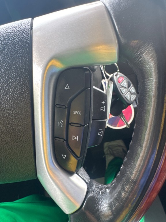 2007 Cadillac Escalade Image 23
