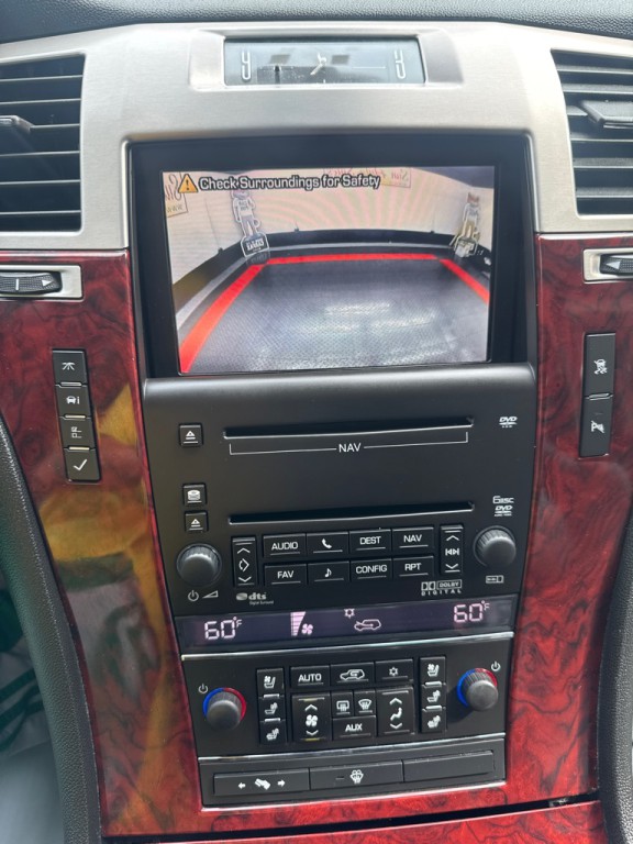 2007 Cadillac Escalade Image 25