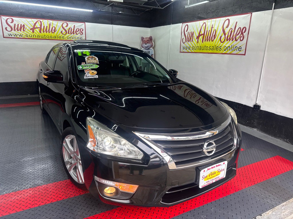 2014 Nissan Altima Image 1