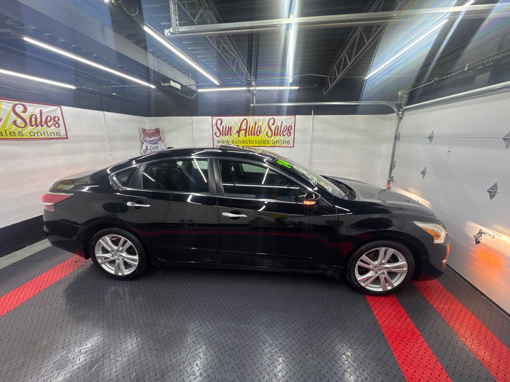 2014 Nissan Altima Image 3