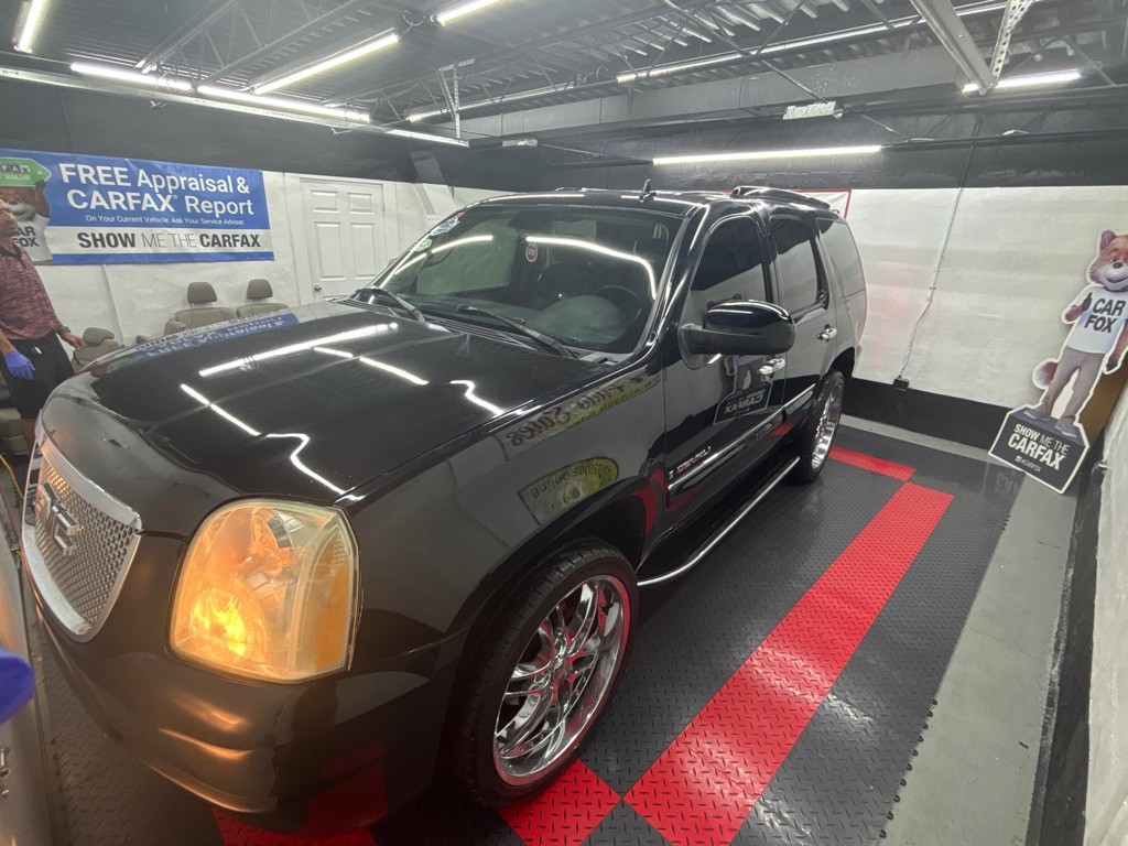 2007 GMC Yukon Image 3