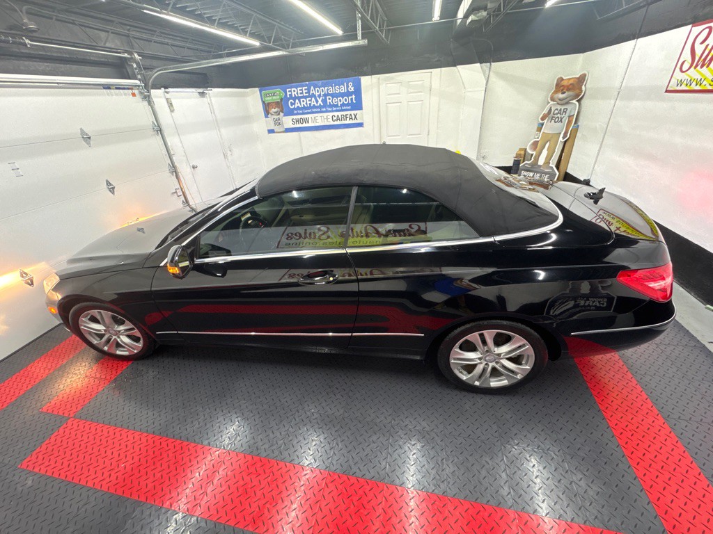 2011 Mercedes-Benz E-Class Image 12