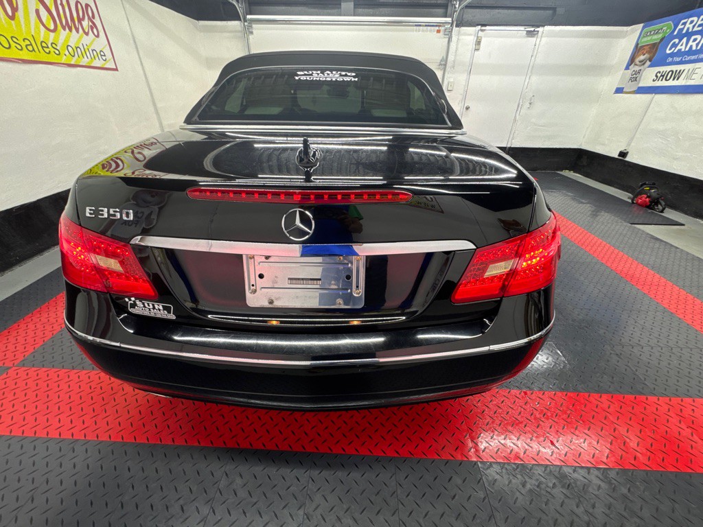 2011 Mercedes-Benz E-Class Image 13