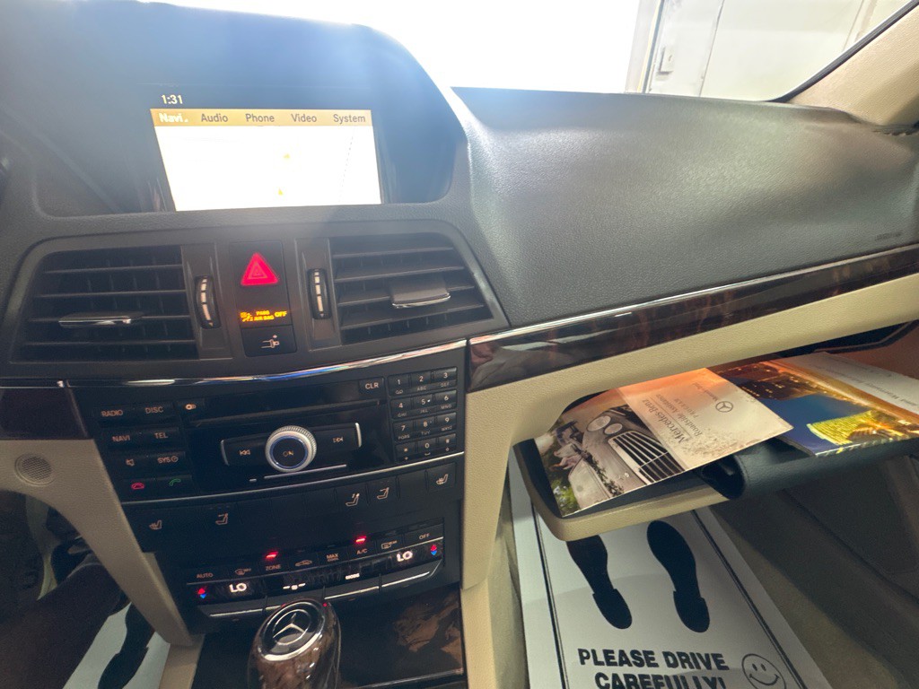 2011 Mercedes-Benz E-Class Image 15