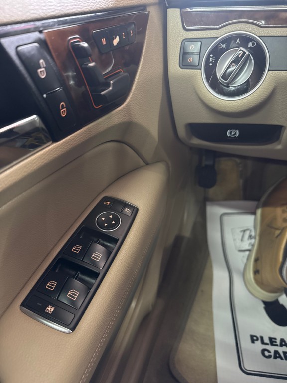 2011 Mercedes-Benz E-Class Image 17