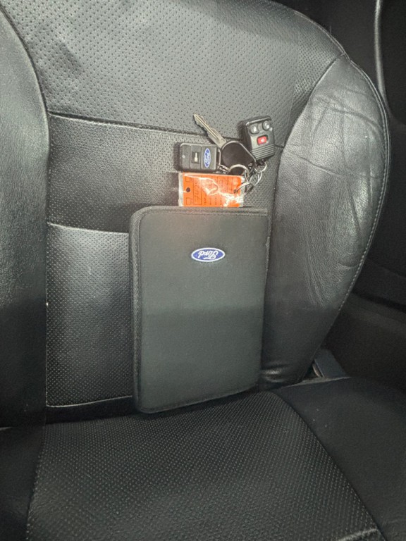 2005 Ford Escape Image 13