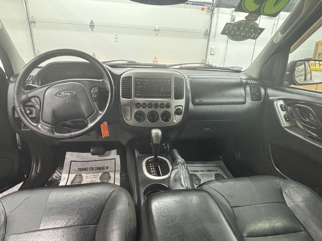 2005 Ford Escape Image 14