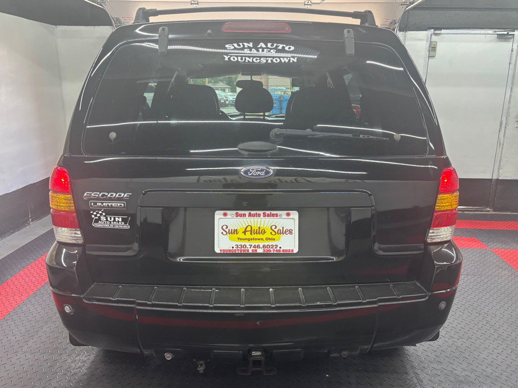 2005 Ford Escape Image 18