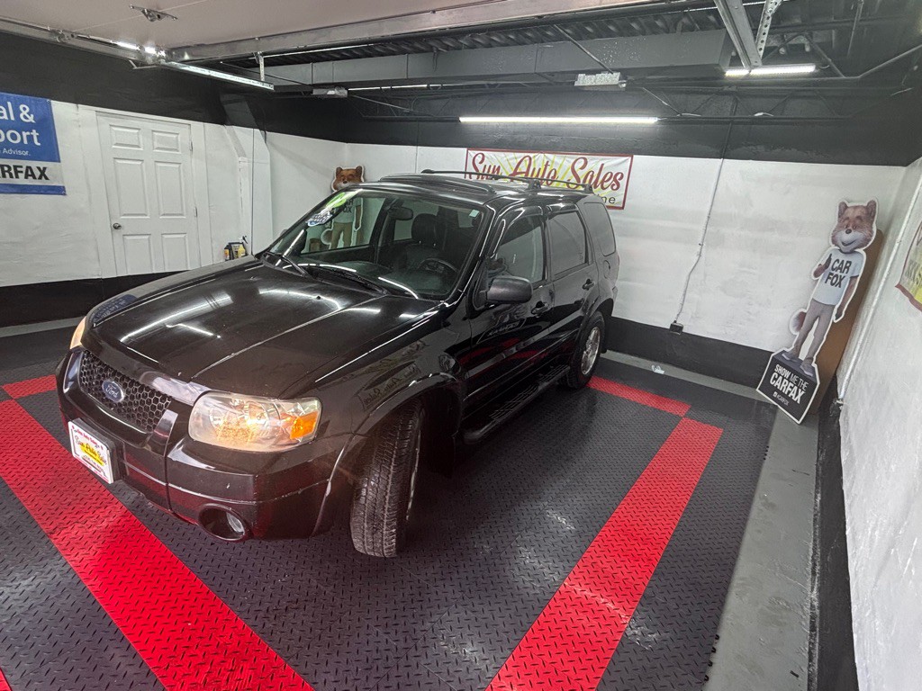 2005 Ford Escape Image 3