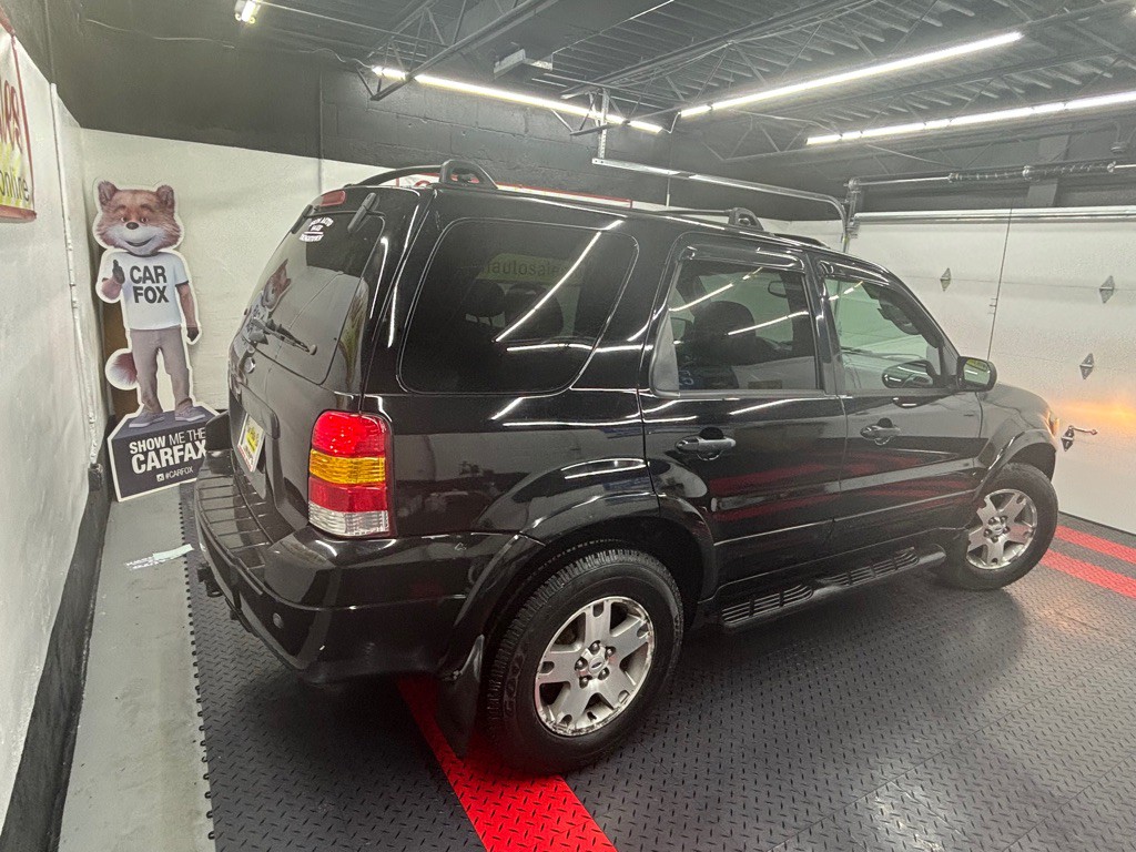 2005 Ford Escape Image 6