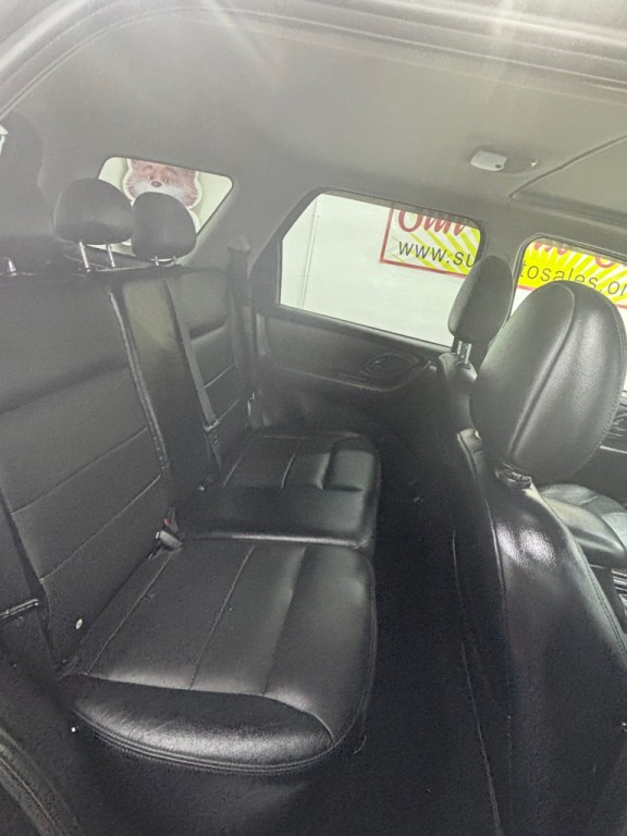2005 Ford Escape Image 7