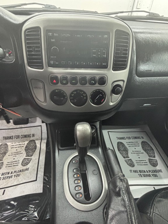 2005 Ford Escape Image 11
