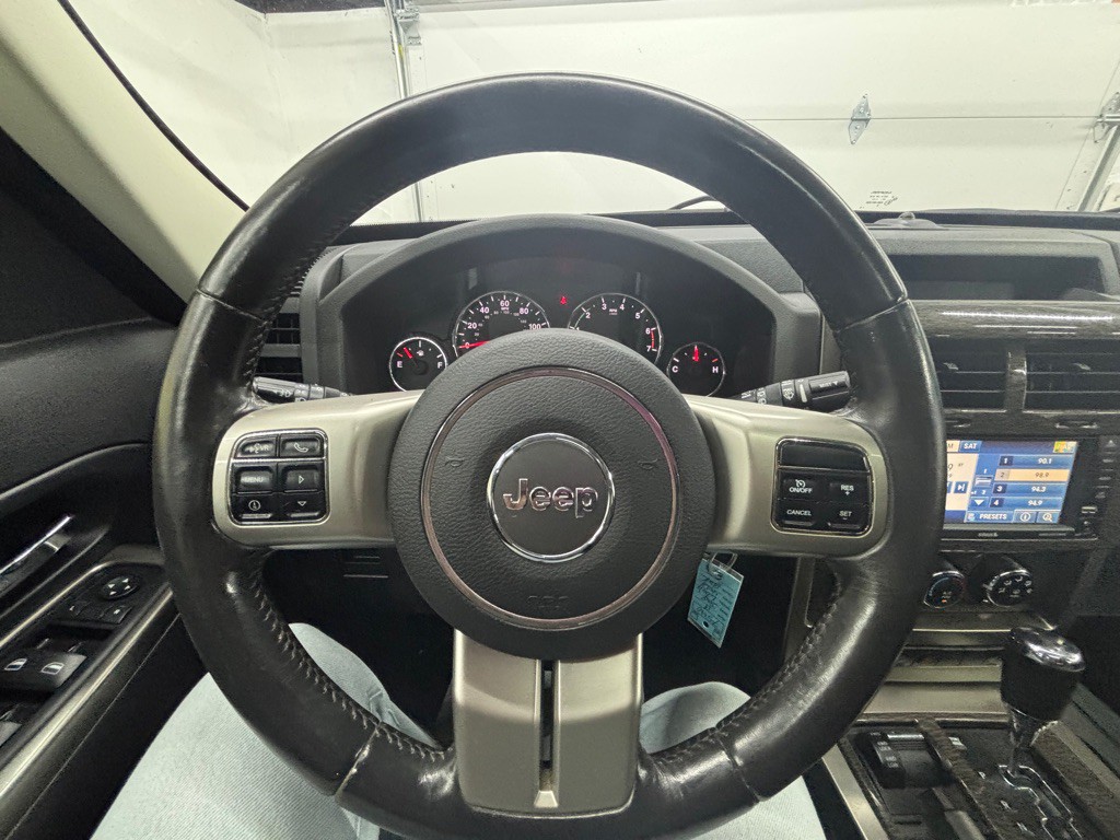 2011 Jeep Liberty Image 8