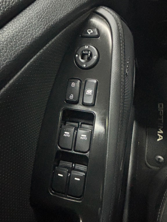 2012 Kia Optima Image 14