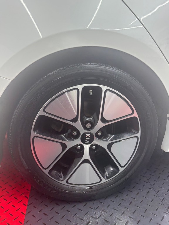 2012 Kia Optima Image 11