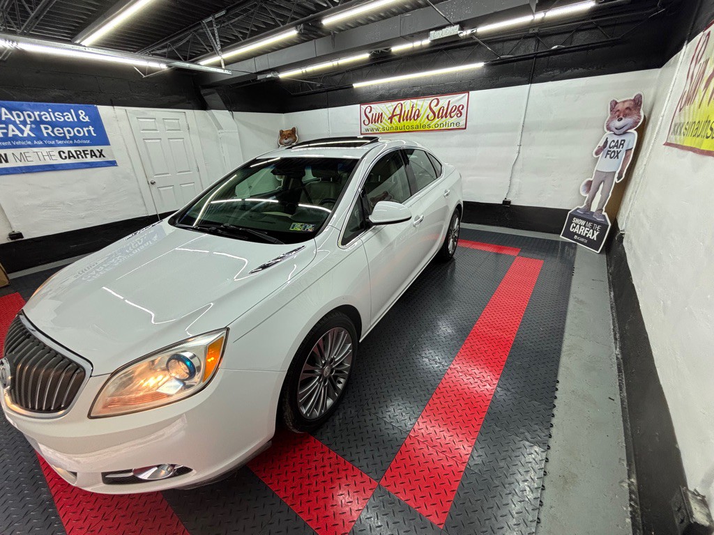 2012 Buick Verano Image 2