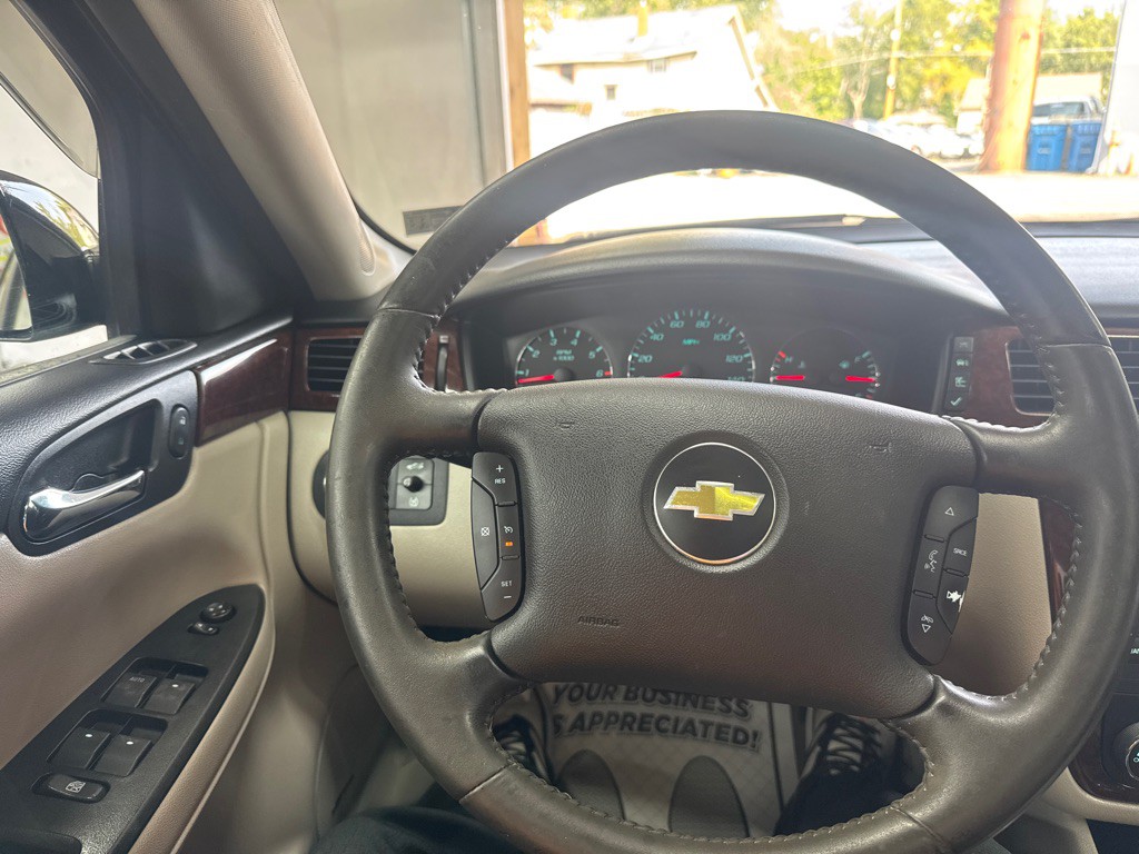 2011 Chevrolet Impala Image 21