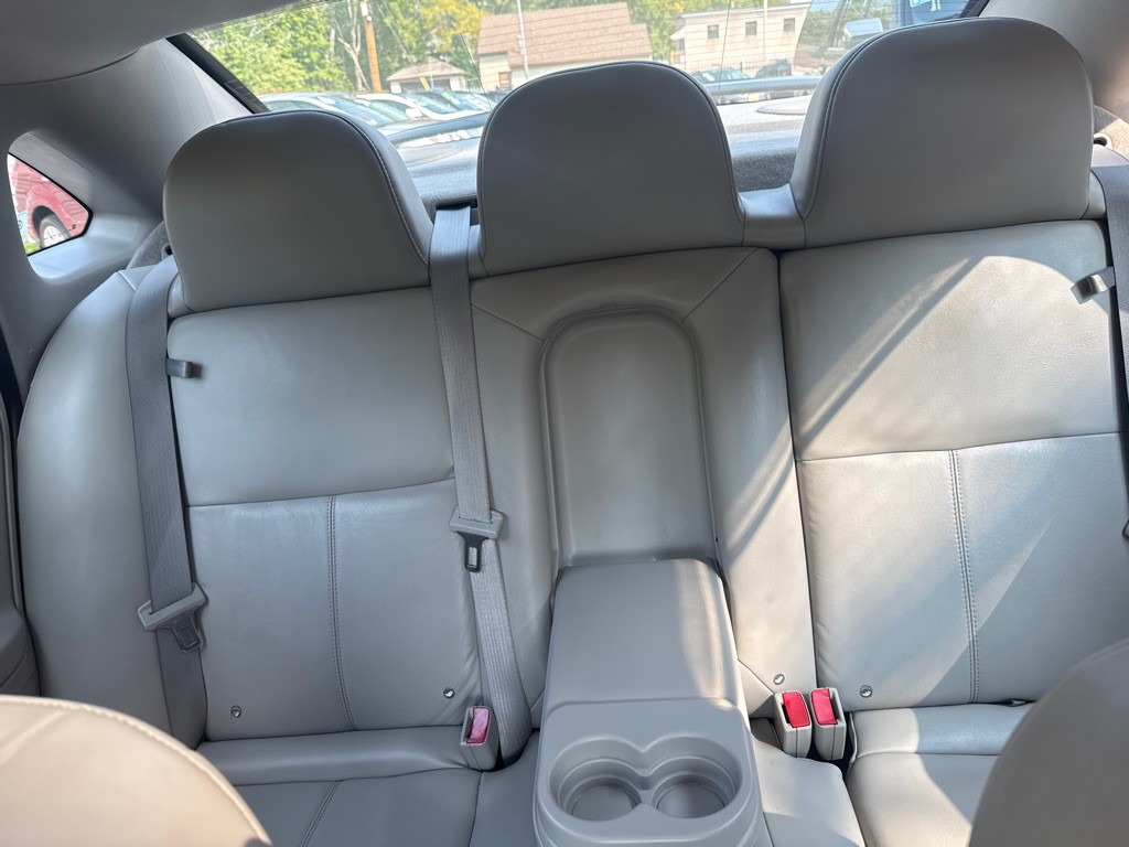 2011 Chevrolet Impala Image 16