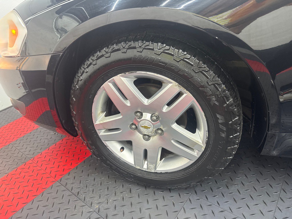 2011 Chevrolet Impala Image 23