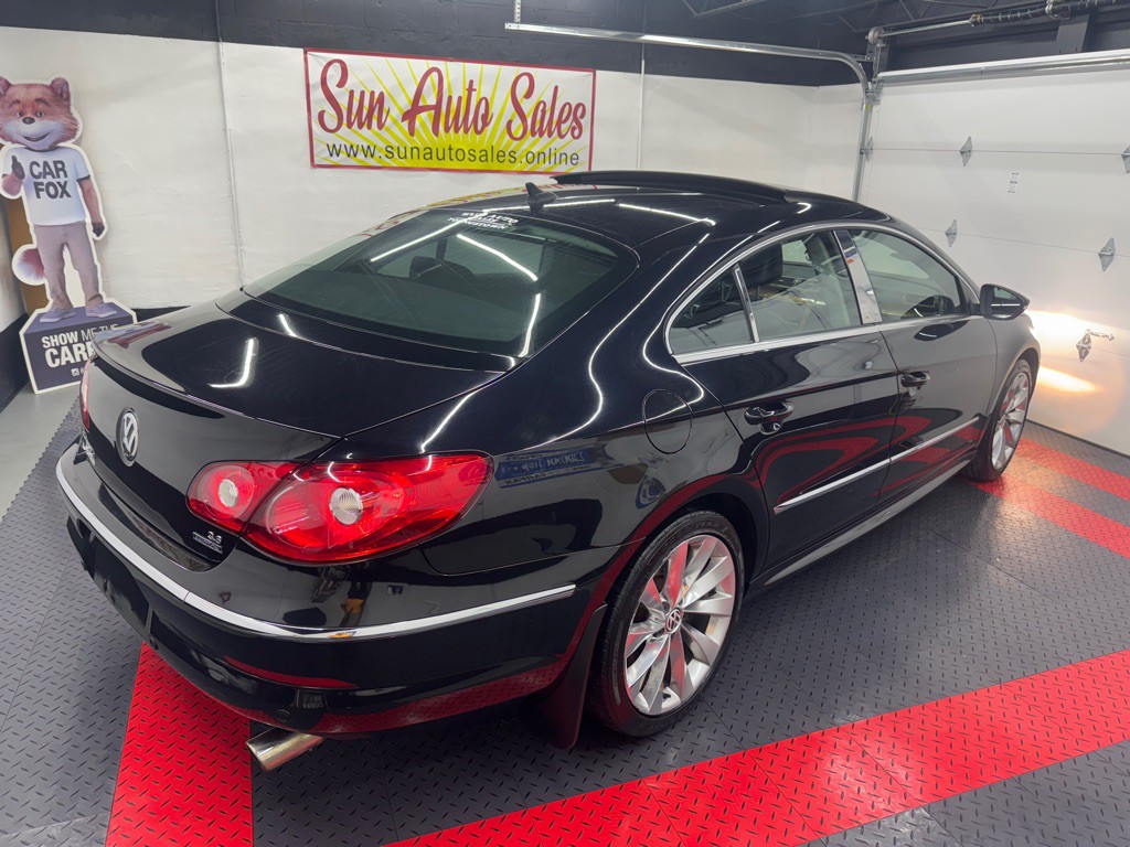 2011 Volkswagen CC Image 11