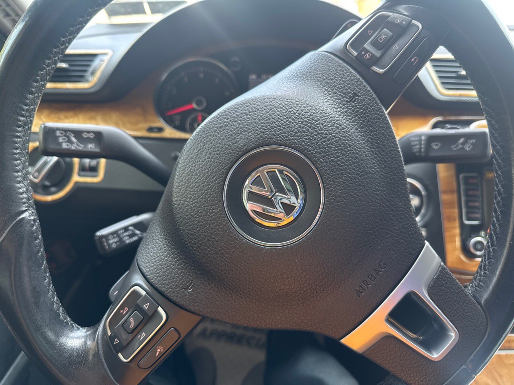 2011 Volkswagen CC Image 22