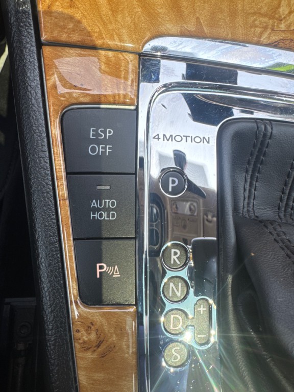 2011 Volkswagen CC Image 25