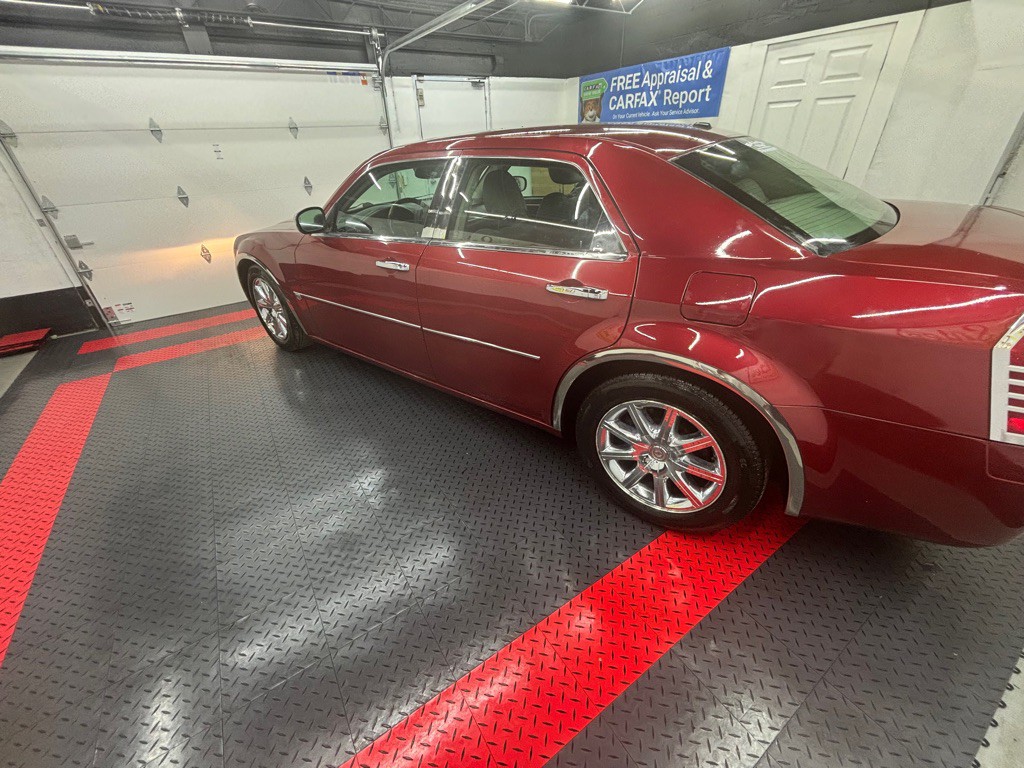 2007 Chrysler 300 Image 7