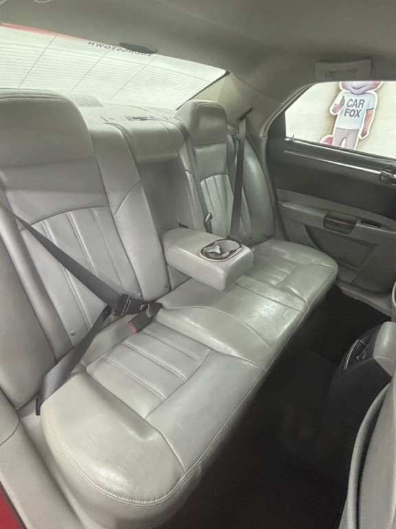2007 Chrysler 300 Image 10