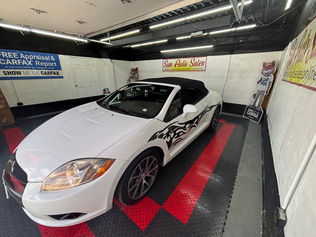 2012 Mitsubishi Eclipse Image 7