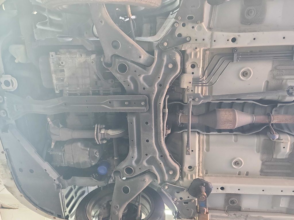 2012 Mitsubishi Eclipse Image 8