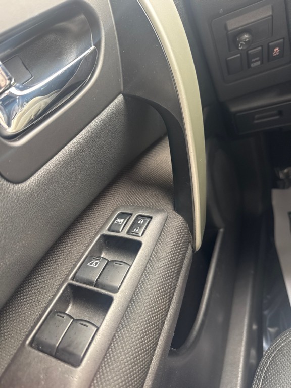 2013 Nissan Rogue Image 19