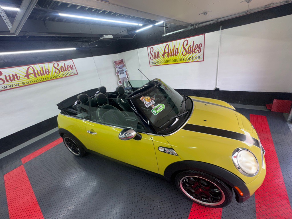 2010 MINI Cooper Image 3