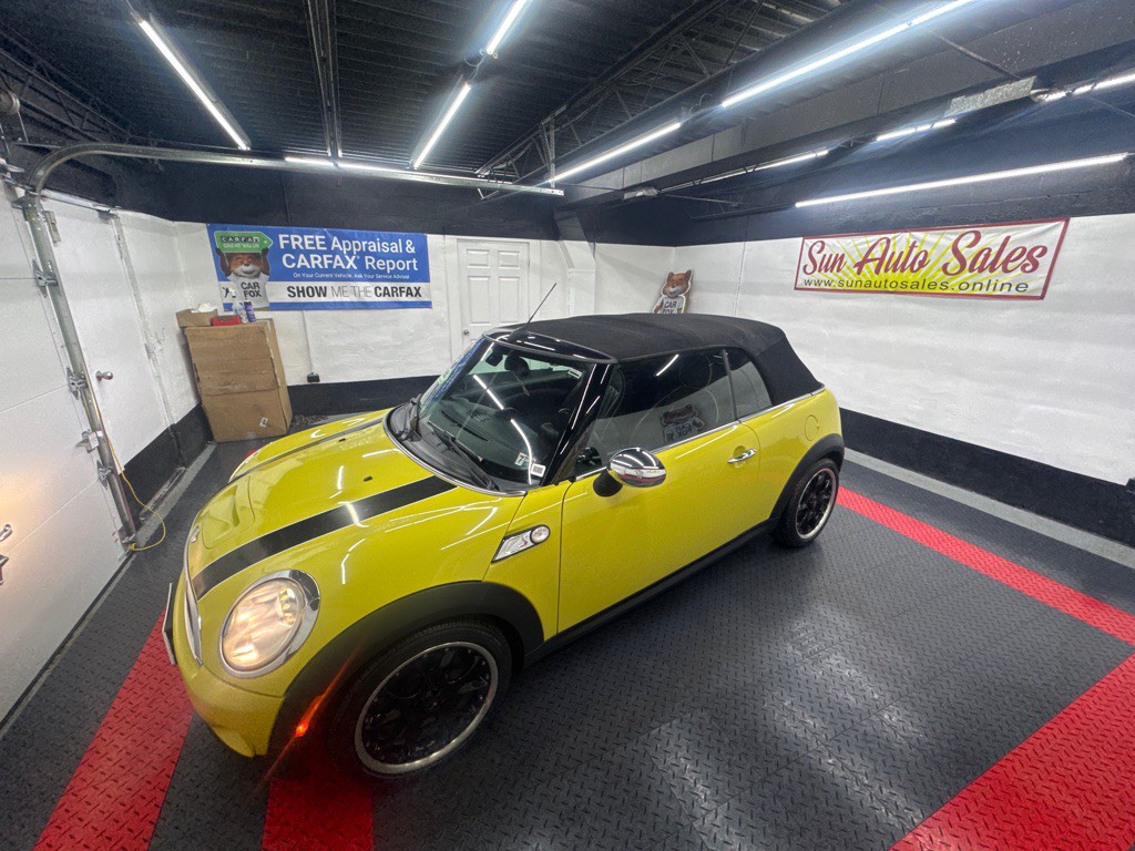 2010 MINI Cooper Image 12
