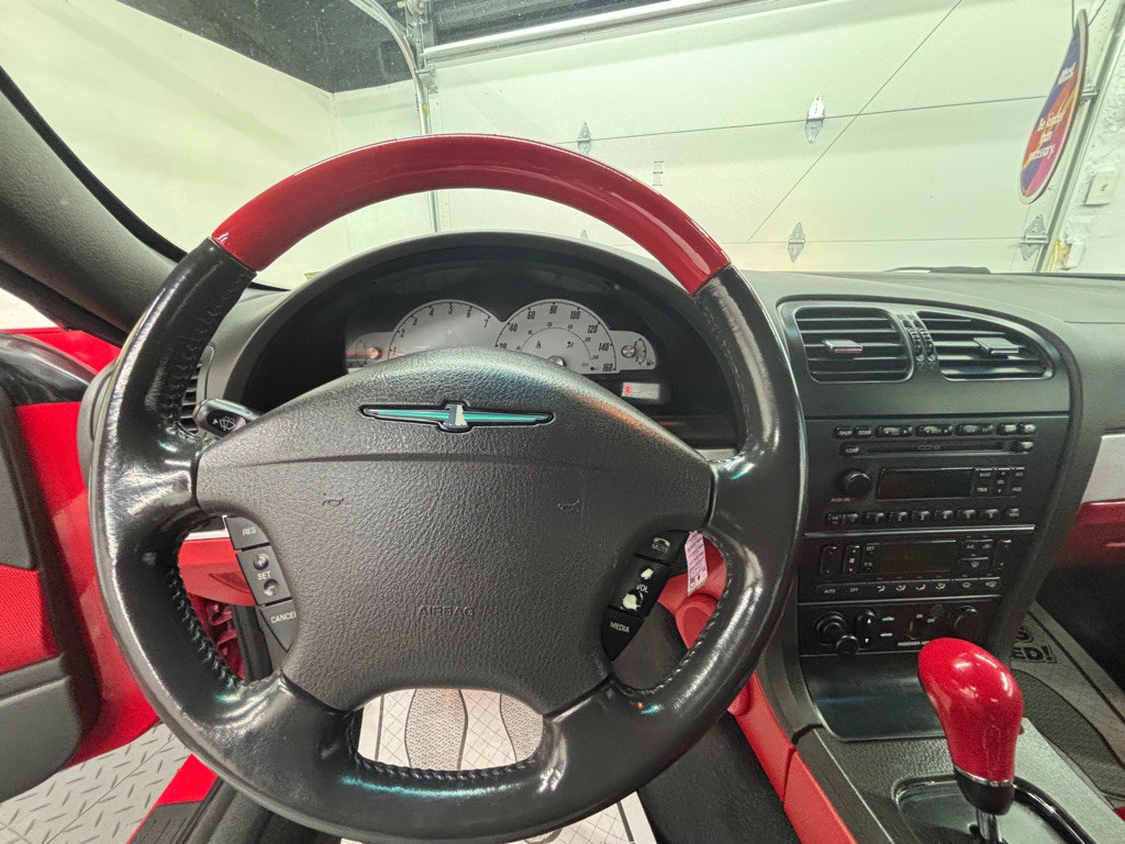 2002 Ford Thunderbird Image 11