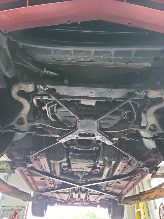 2002 Ford Thunderbird Image 4