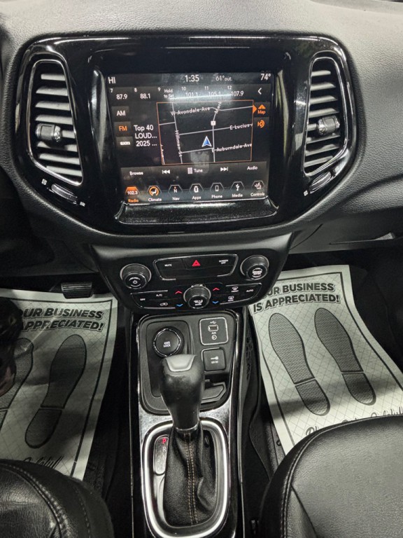 2018 Jeep Compass Image 16