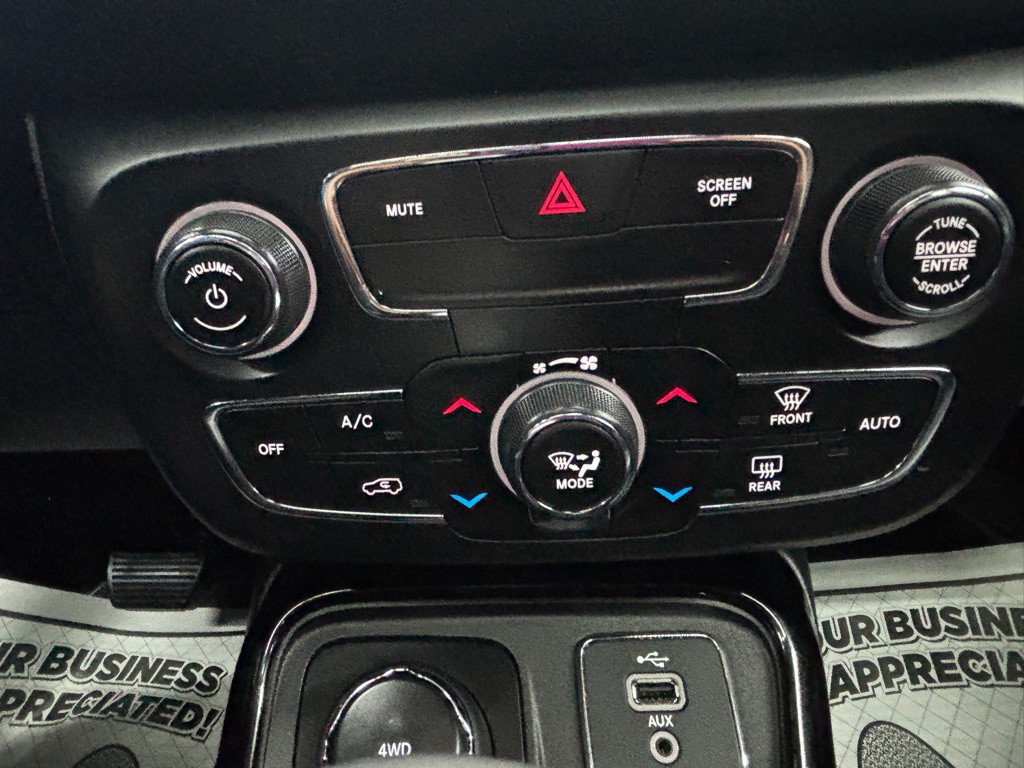 2018 Jeep Compass Image 19