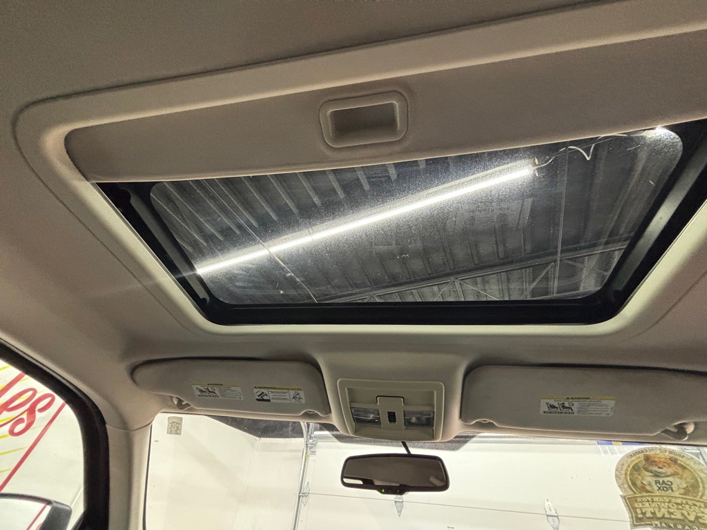 2011 Dodge Nitro Image 16
