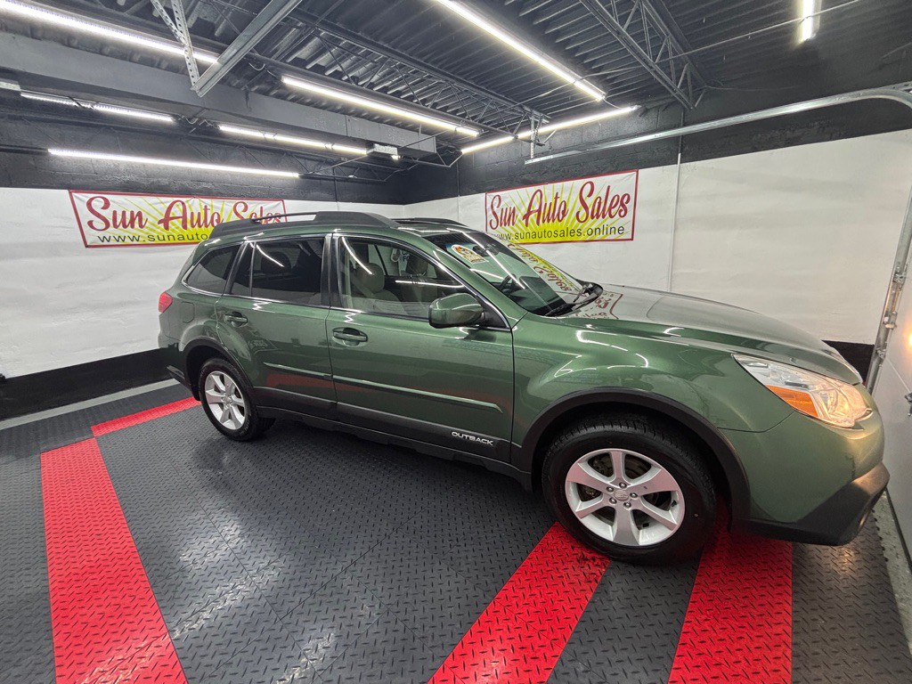 2014 Subaru Outback Image 4
