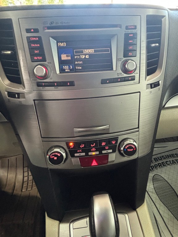 2014 Subaru Outback Image 15